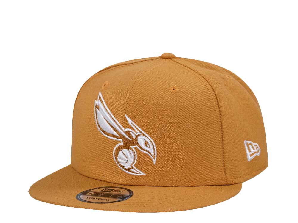 New Era Charlotte Hornets Panama Tan Edition 9Fifty Snapback Cap