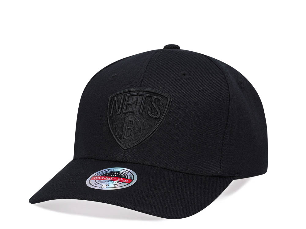 Mitchell & Ness Brooklyn Nets All Black Classic Red Line Flex Snapback Hat