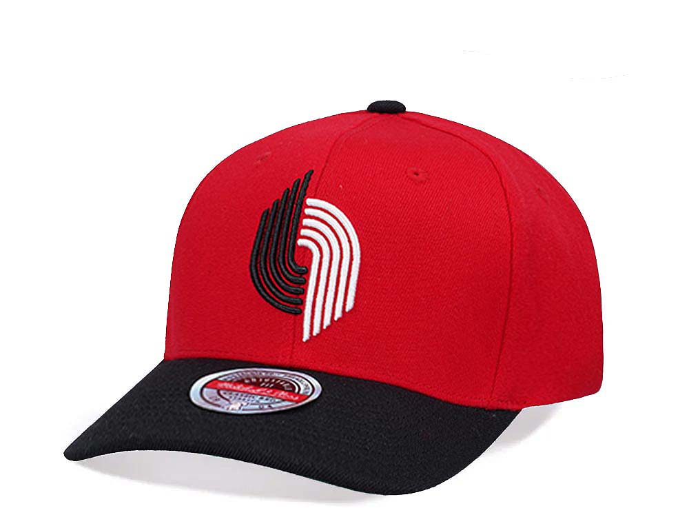 Mitchell & Ness Portland Trail Blazers Team Two Tone 2.0 Hardwood Classic Red Flex Snapback Hat