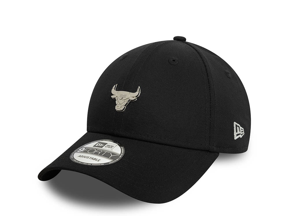 New Era Chicago Bulls Metallic Pin Black 9Forty Strapback Hat