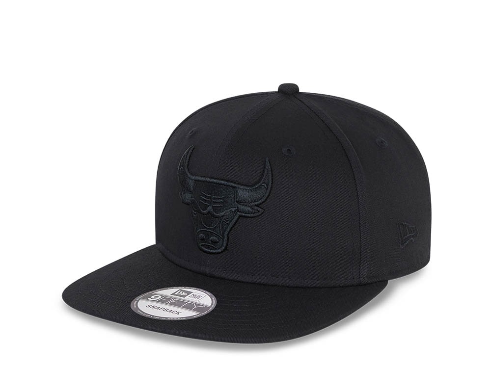 New Era Chicago Bulls All Black 9Fifty Snapback Hat